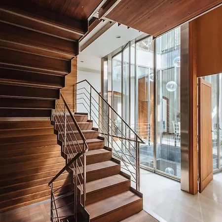 Semesterbostad Rabadan Brand New Amazing House With Terrace Parking